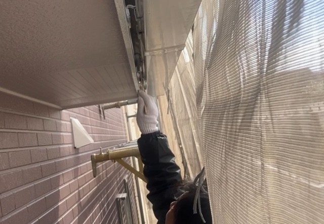 姫路市広畑区小松町で1階付帯部上塗り1回目・藤原ペイント