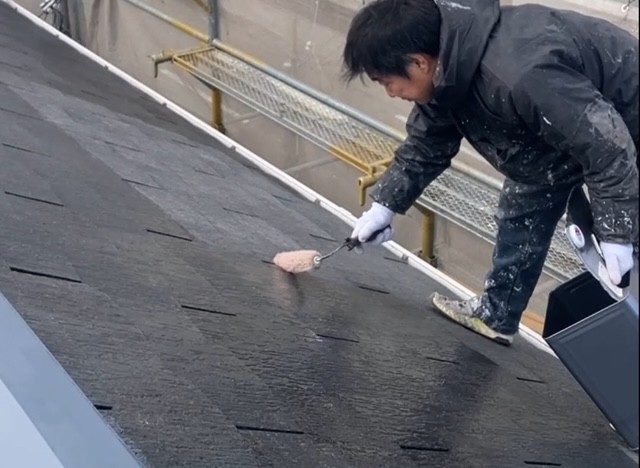 姫路市広畑区小松町で屋根塗装の下塗りシーラー・藤原ペイント